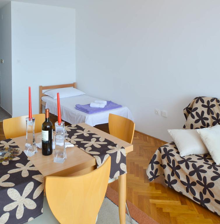 Apartment Natasa Novi Vinodolski Rum bild